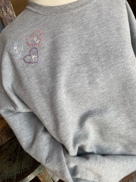 [GRAVER]★HEART BOARD EMBROIDERY SWEATSHIRT UNISEX] Flower board embroidery smile sweatshirt - GRAVER