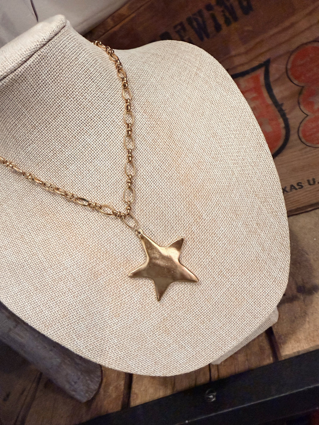 The Large Star Chain Necklace