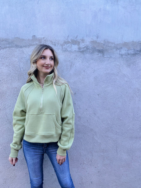 The Logan Pullover / Green