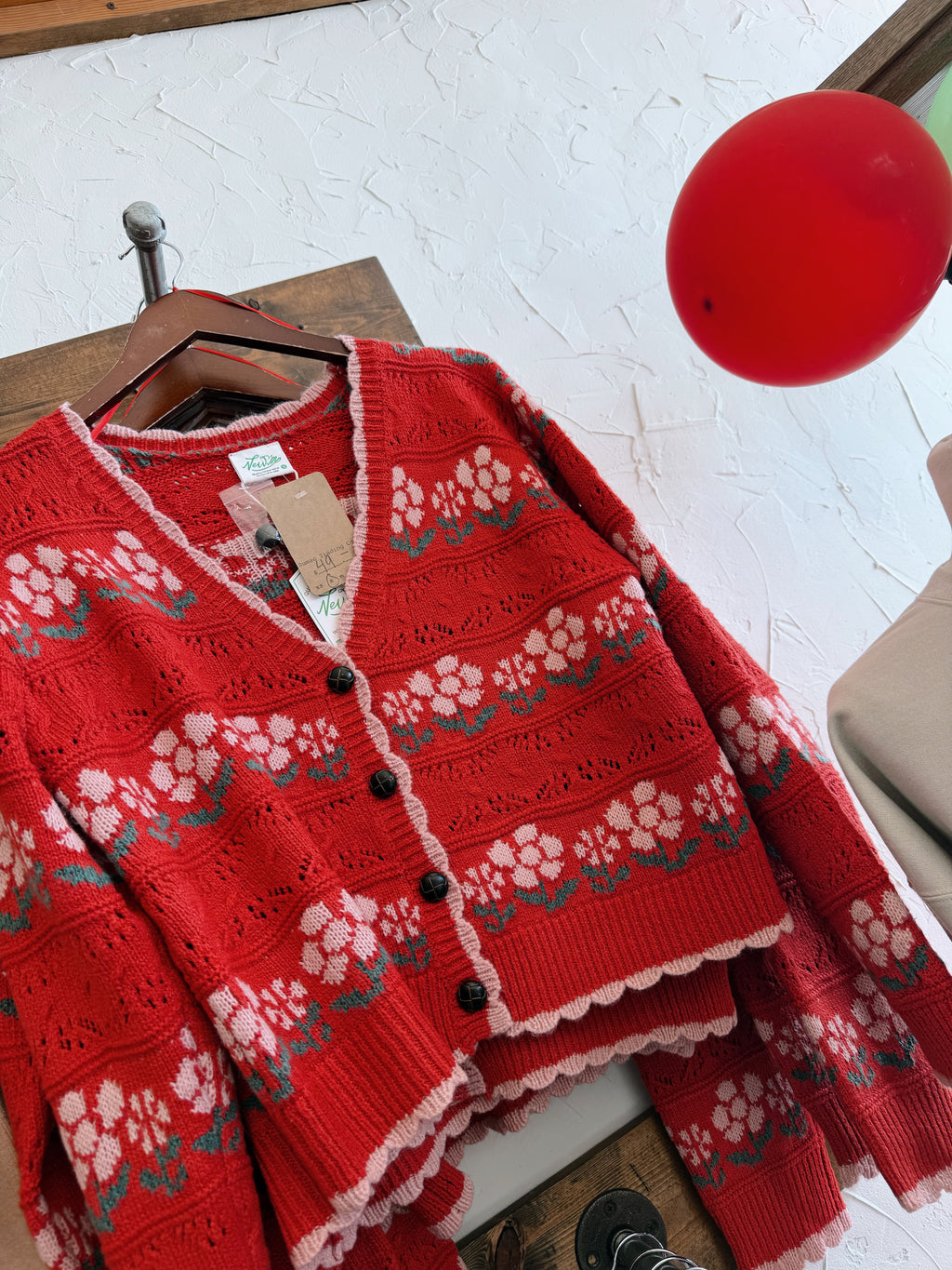 The Ella Cardigan / Red