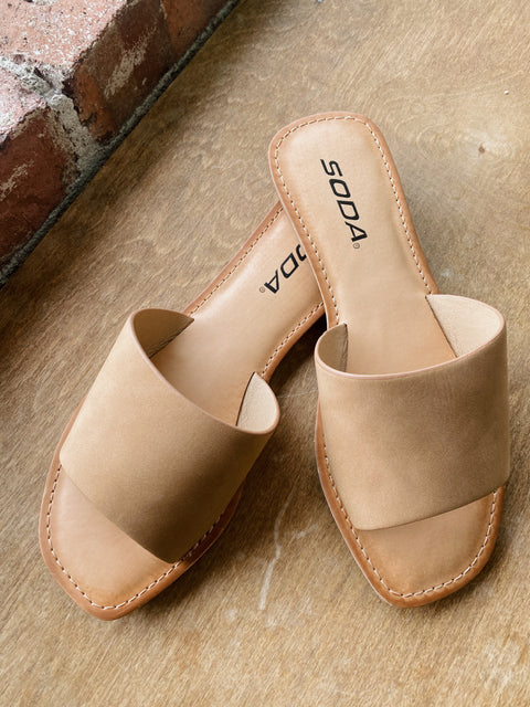 The Hayden Sandal // Tan